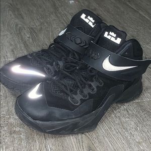 Nike lebron